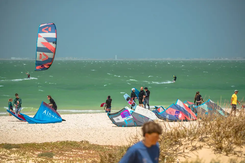 Kite camp à Dakhla : comment choisir son hôtel kitesurf